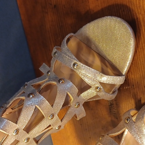 Audrey Brooke heels - Picture 3 of 16